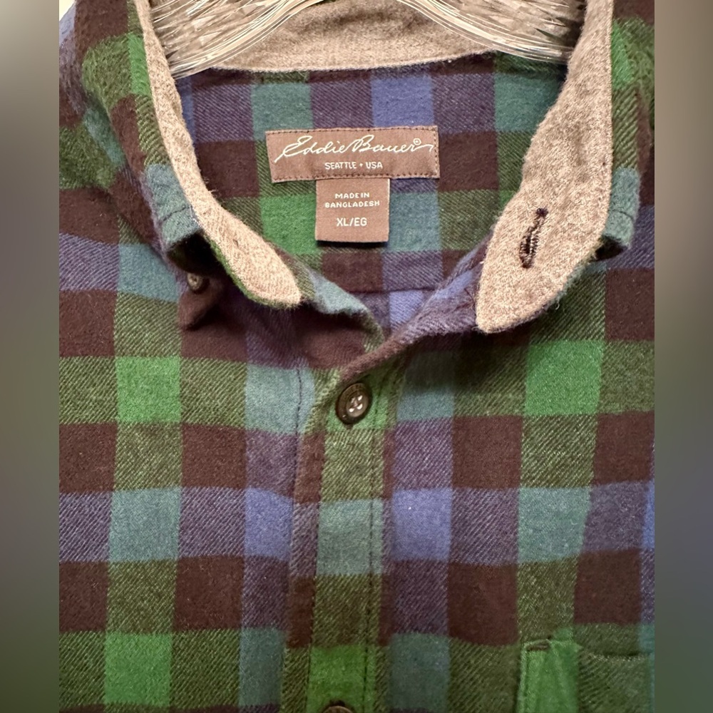 Eddie Bauer Men’s XL Plaid Button Down Shirt | Blue Green Cotton | Lightweight - Picture 4 of 8